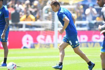 Ruben no entrenó a la par ayer, pero sería titular ante Estudiantes.