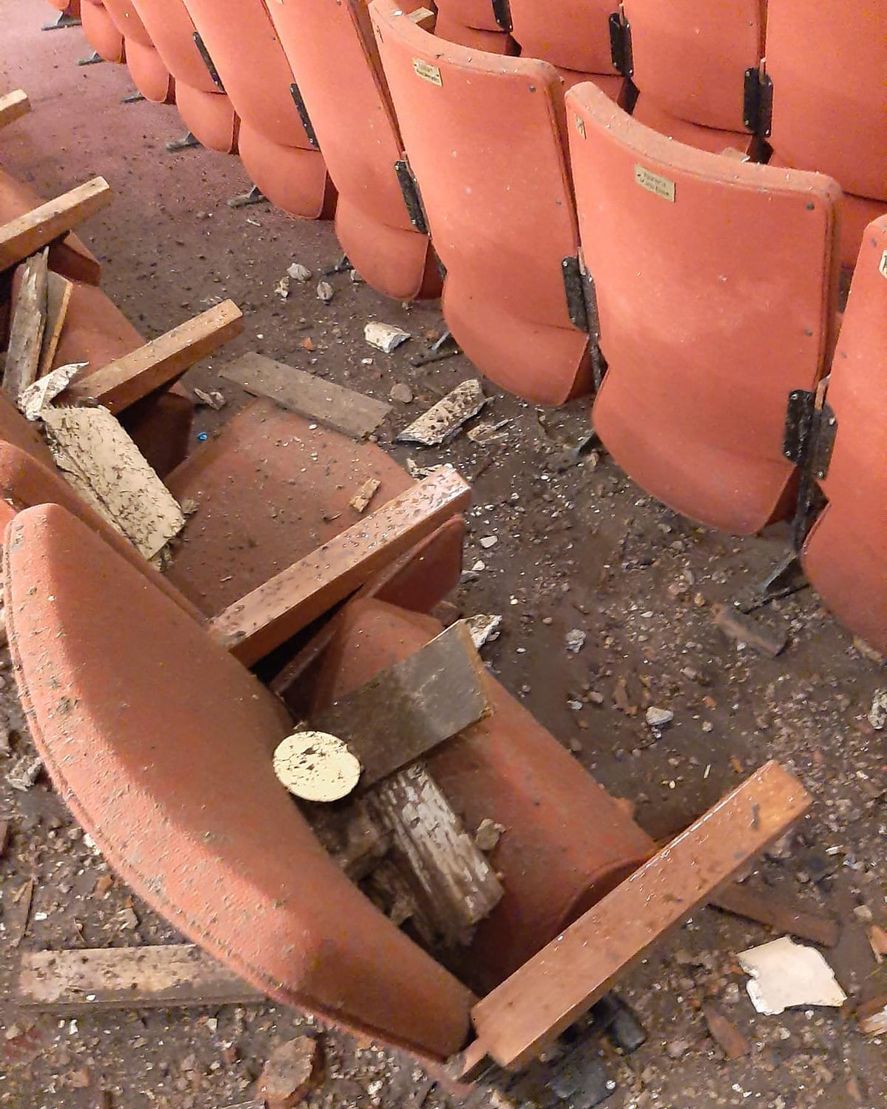 El temporal causó estragos en el cine de Saladillo (Foto: Facebook Cine Teatro Español)