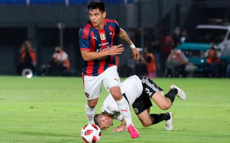 Santiago Arzamendia, lateral izquierdo de Cerro Porteño que pretende Estudiantes.