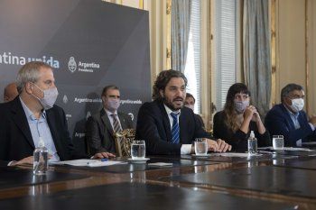 Santiago Cafiero encabezó una reunión con rectores universitarios y destacó la tarifa básica de internet.