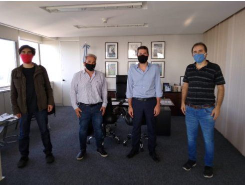 Lammens, Pietrafesa, Vides y Conte, la foto de la reunión que aseguró la vuelta de la radio y medios escritos a las canchas.