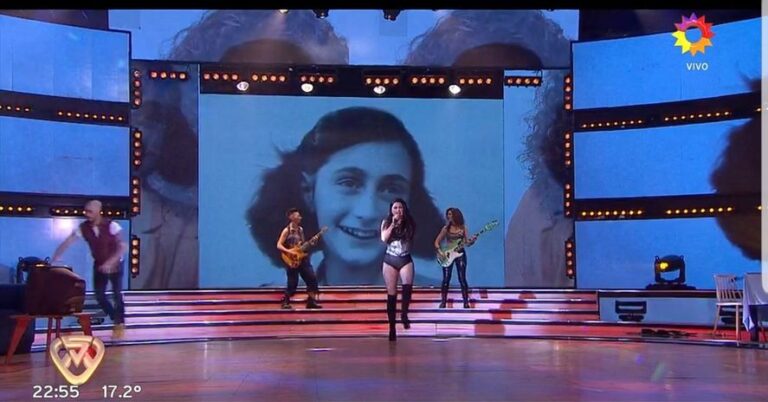 Incluyeron una foto de Ana Frank en coreografía de Showmatch