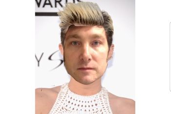 un tweet viral que creo la imagen de milei en tanga derribando el bcra