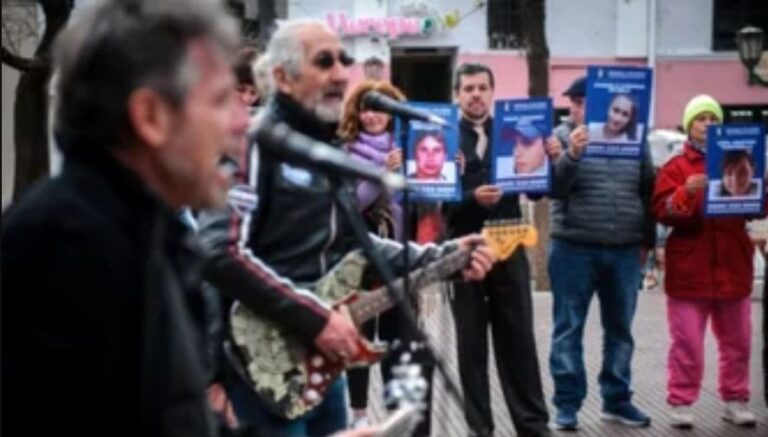 “Eduardo, vení a buscar a Juan Cruz” tiene canción completa y secuela