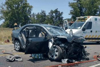 tragedia en magdalena: dos muertes en un choque frontal en ruta 36