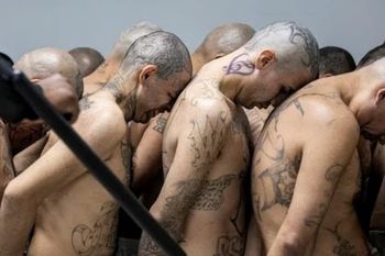 el salvador: una ley permitira juicio masivo a pandilleros