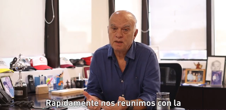 Grindetti comunicó su decisión a través de un video grabado en su despacho.