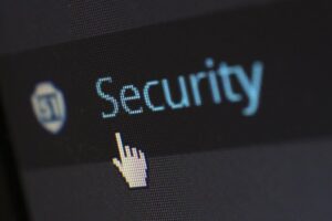 Hackearon las redes de la Policía Federal para difundir criptomonedas falsas