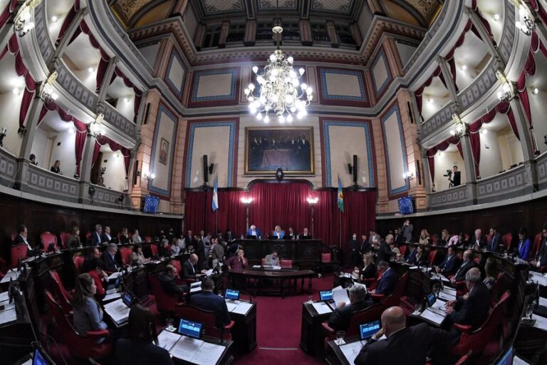 Los intendentes levantaron el teléfono y se cayó la sesión del Senado