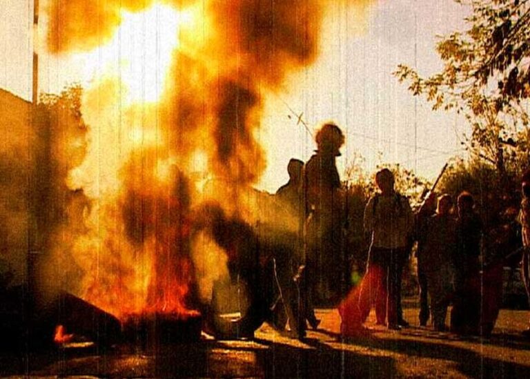 En un nuevo aniversario de la crisis del 2001, 4 películas y series recomendadas para ver gratis en BAFILMA