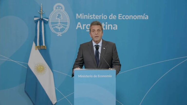 Sergio Massa habló sobre los saqueos y anunció compensaciones económicas para comerciantes
