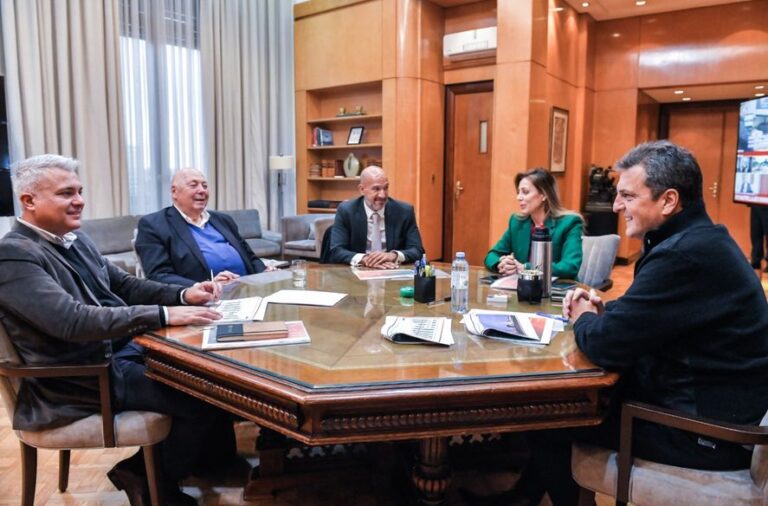 Sergio Massa confirmó inversiones millonarias del sector aceitero