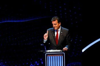 Sergio Massa advirtió a las petroleras por la escasez de combustible.