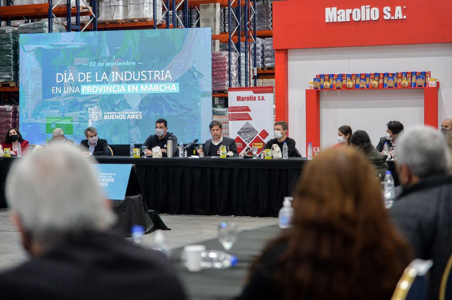 Axel Kicillof celebró el día de la industria en la planta de Marolio en General Rodríguez.