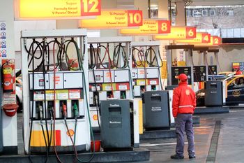 Aumentan los combustibles un 4%.