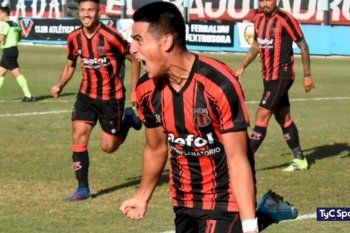Silvio Martínez, jugador de Defensores de Belgrano, es pretendido por Estudiantes