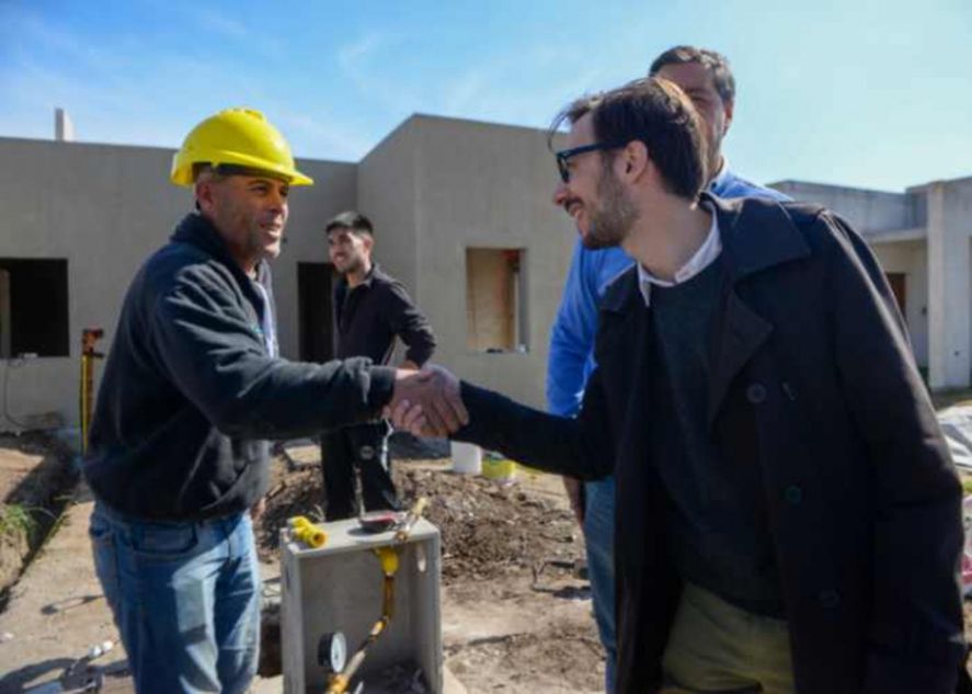 Provincia apuesta a construir 100 viviendas por año en ciudades intermedias Provincia apuesta a construir 100 viviendas por año en ciudades intermedias