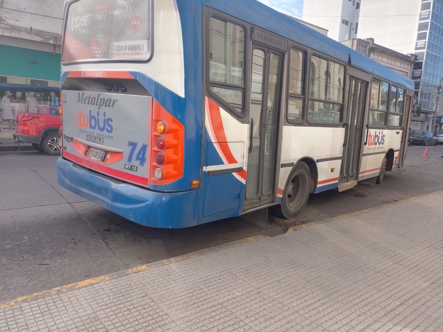 Diputados de diferentes bloques se reunieron con representantes del transporte para evaluar los reclamos, especialmente referidos a subsidios.