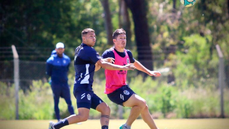 Gimnasia se entrenó y ya piensa en Vélez