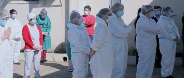 El documental que muestra la cruda realidad de un hospital en pandemia