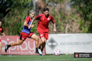 José Sosa y Deian Verón en el entrenamiento de Estudiantes