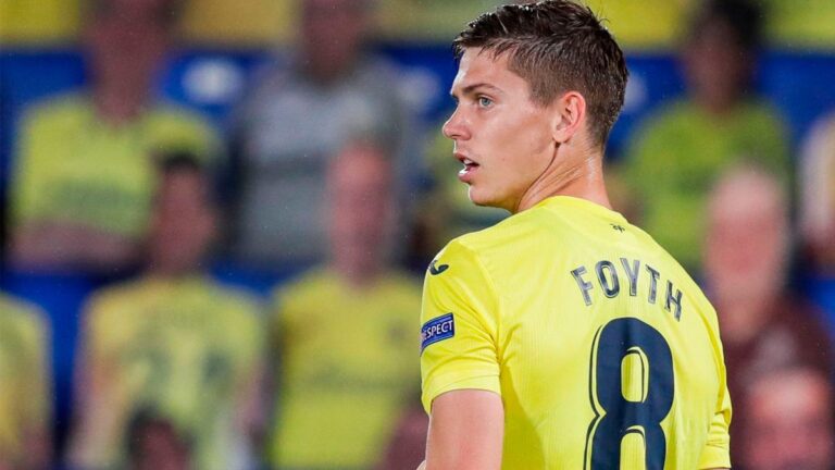 Foyth debutó a lo Riquelme en el Villarreal
