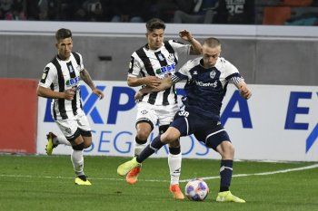 Alexis Steimbach jugador de Gimnasia ante Central Córdoba
