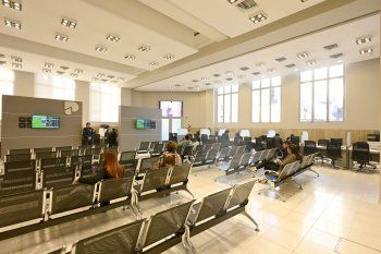 la provincia activa el modo verano y cambia el horario de atencion al publico en los bancos