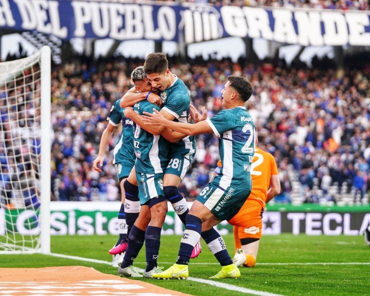 Gimnasia rescató un empate en su visita a Talleres por Liga Profesional. Gimnasia rescató un empate en su visita a Talleres por Liga Profesional.