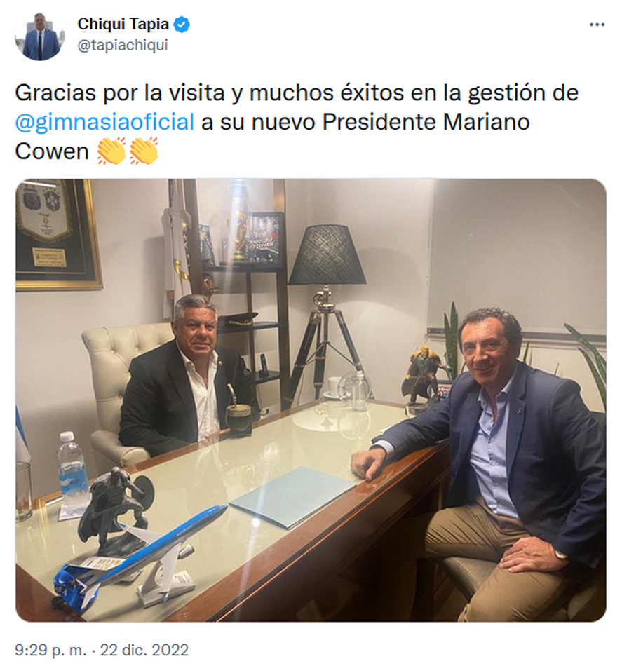La publicación de Chiqui Tapia en Twitter junto al presidente de Gimnasia.