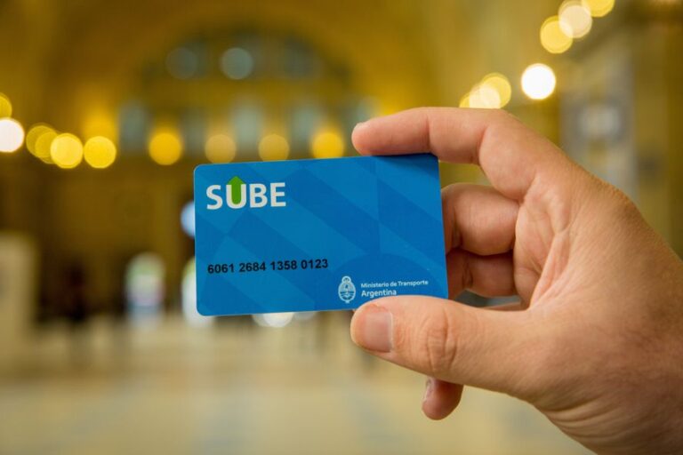 Cuenta DNI: cómo ahorrar hasta mil pesos por mes en tu SUBE