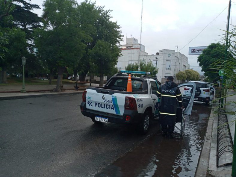 Diversas áreas municipales y provinciales trabajan para disminuir los anegamientos