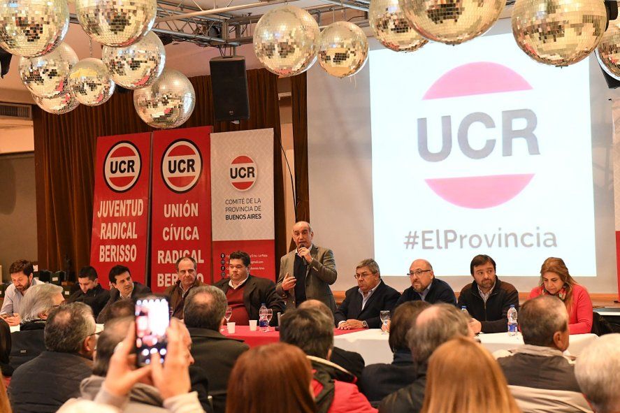 El país mira la elección de la UCR bonaerense: refuerzo de JxC o radicalismo disidente