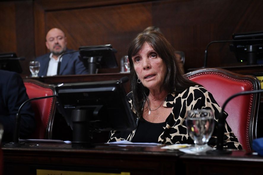 El Senado bonaerense dio luz verde a la a la Ley de Ministerios y ratificó a Cuatromo en el Bapro