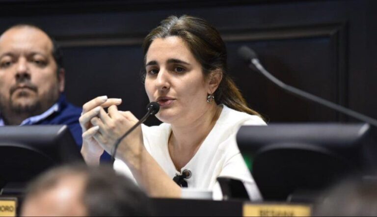 Una diputada de JxC defendió que Vidal no inaugurara hospitales en su gestión