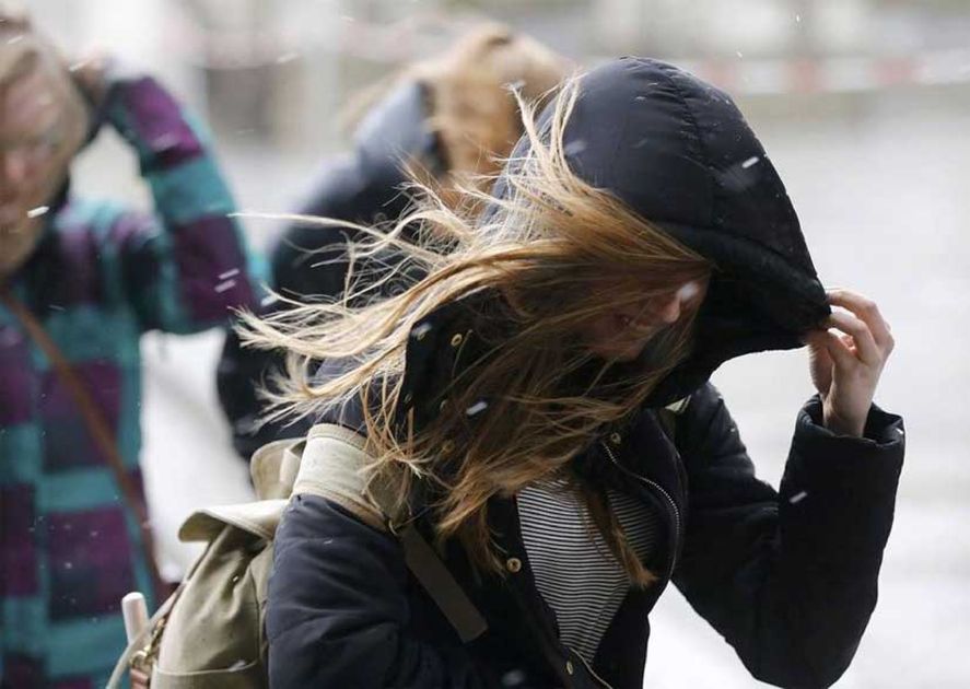 EL SMN emitió una alerta amarilla por fuertes vientos en varias localidades de la provincia de Buenos Aires.