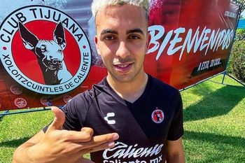 Lucas Rodríguez al ser presentado en Xolos de Tijuana