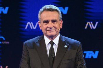 Agustín Rossi cruzó a Victoria Villaruel no se sabe de qué vive, nunca tuvo un trabajo declarado