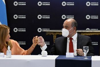 Victoria Tolosa Paz se reúne con Juan Manzur, quien luego recibe a Verónica Magario