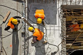 El empleo registrado lleva 25 meses de crecimiento sostenido