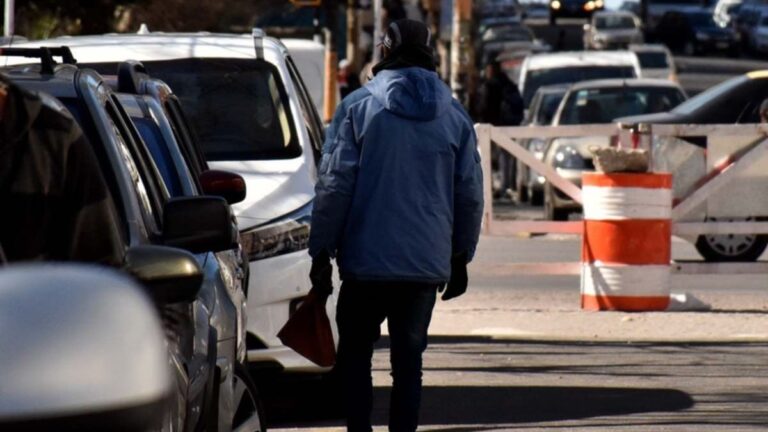 Proponen crear el Sindicato de trapitos y limpiavidrios