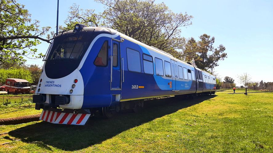 El Tren Belgrano Sur vuelve a pasar por Lozano, localidad perteneciente al partido de Las Heras, luego 47 años sin servicio.