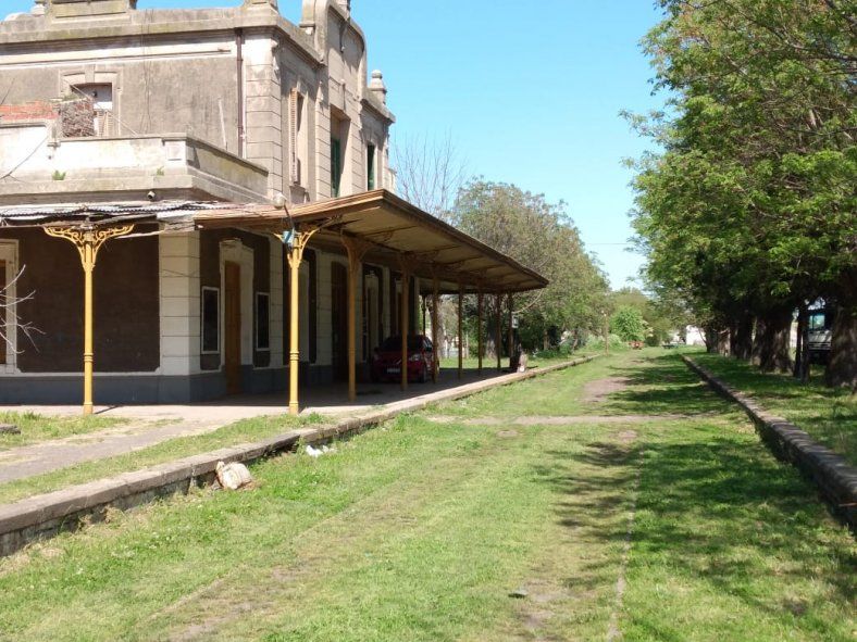 La licitación para reparar las vías del tren será de 300 millones de pesos (Foto: Navarro Noticias)