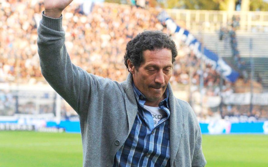 Pedro Troglio, identificado con Gimnasia, volverá al Bosque pero en el banco rival.