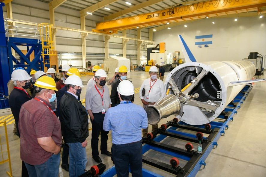 VENG desarrolla el Tronador II, cohete que permitirá poner satélites argentinos en el espacio.