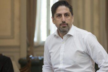 Nicolás Trotta quedó aislado por un contacto estrecho de coronavirus