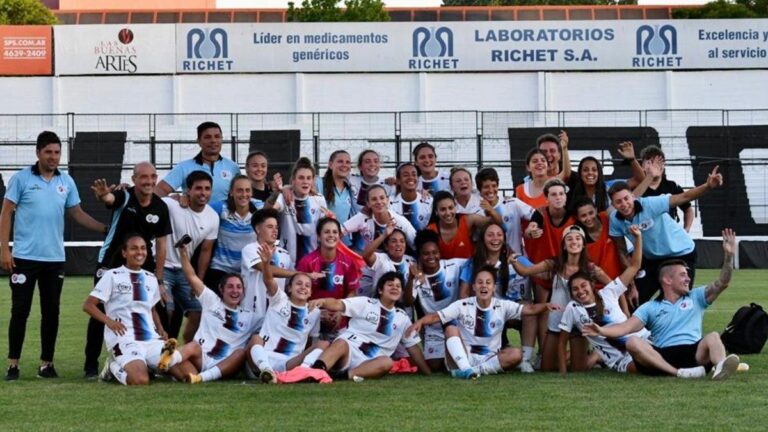 Fútbol femenino: UAI Urquiza eliminó a las campeonas