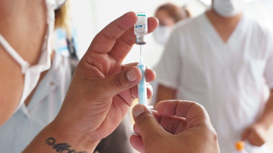 Demanda. Los laboratorios todavía no pudieron cumplir con los compromisos asumidos para 2021 en la entrega de vacunas, por lo que le ofrecieron a la Provincia recién para 2022.