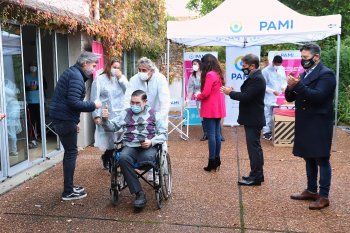 En Merlo se completó la vacunación con al menos una dosis de adultos mayores residentes en geriátricos de la Provincia.