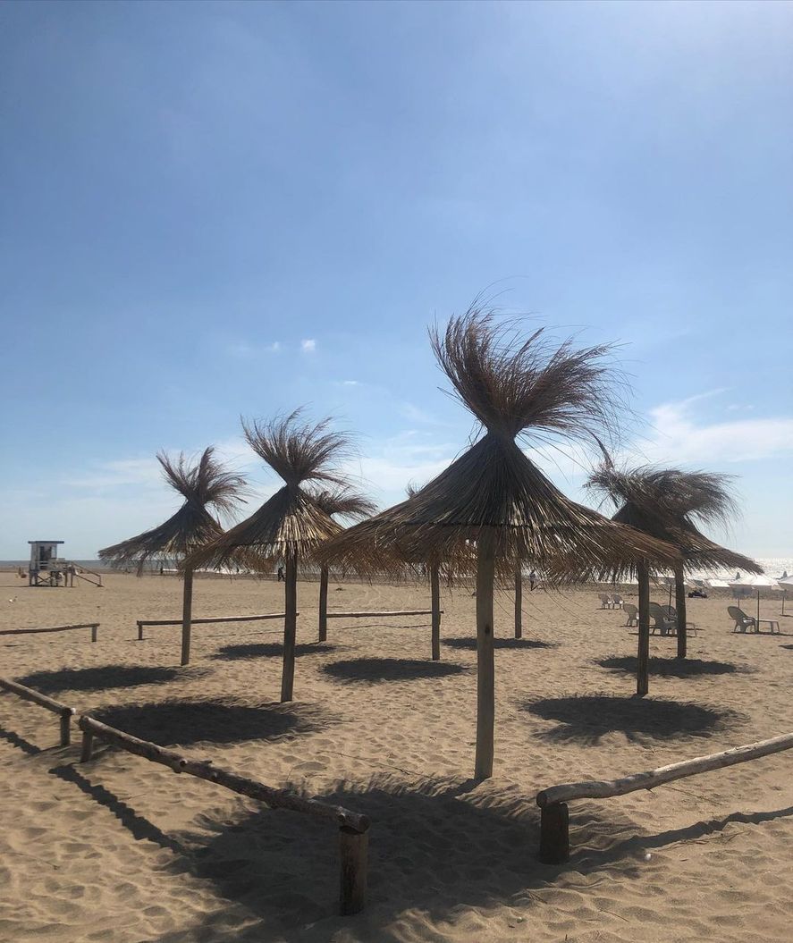 Se viene el finde XL y, si querés conocer destinos bonaerenses, te contamos sobre dos pueblos en los que se puede disfrutar de mar, río y bosque.